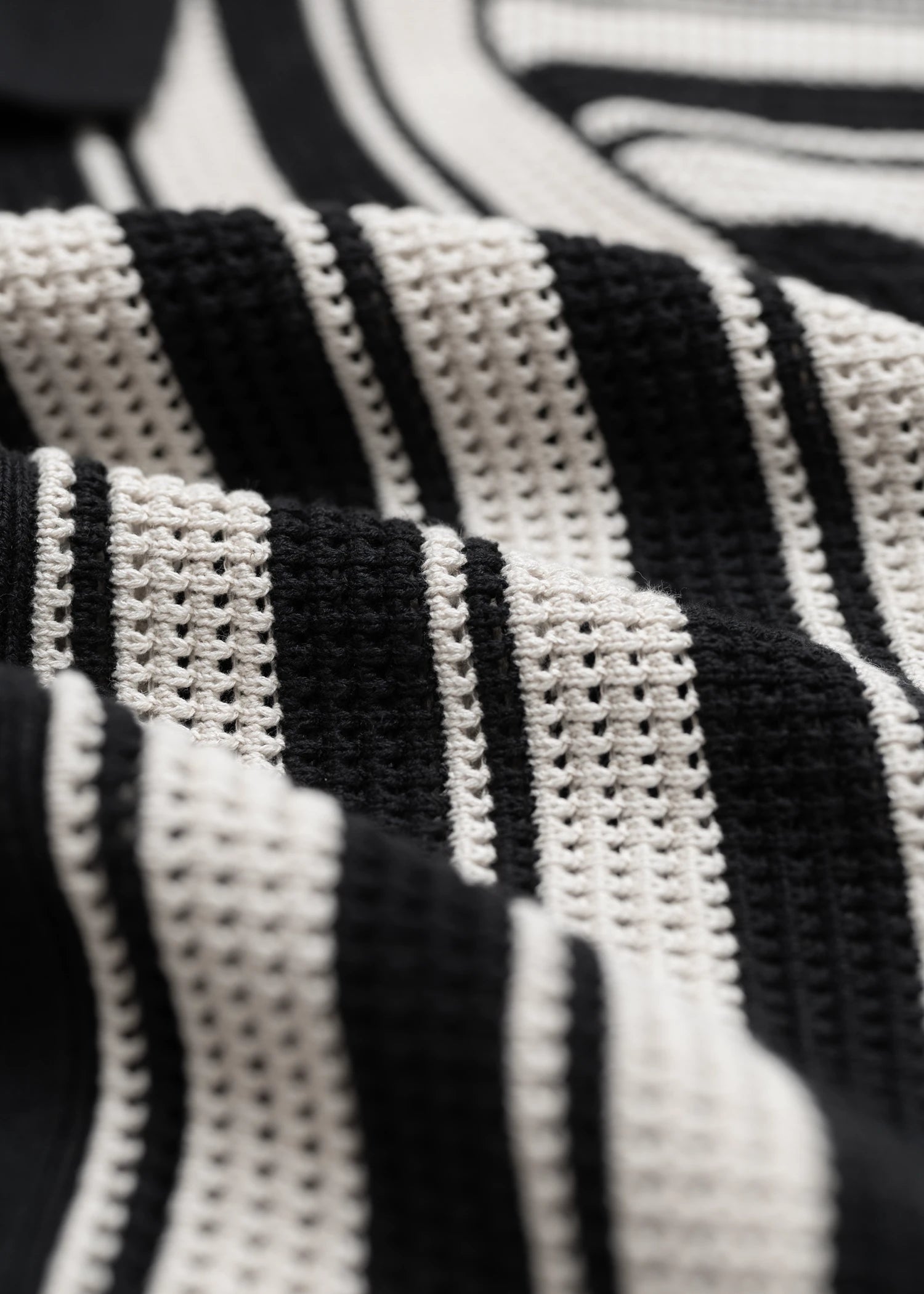 Linen Crochet Cabana Shirt - Black/Natural