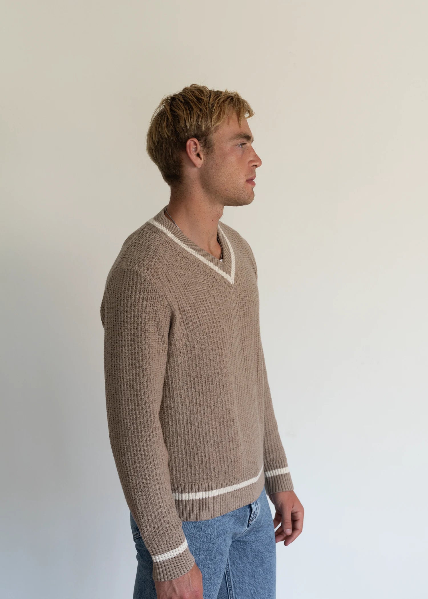 Extrafine Merino Waffle V-Neck - Sand